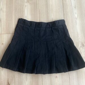 Black Pleated Skirt Brandy Melville